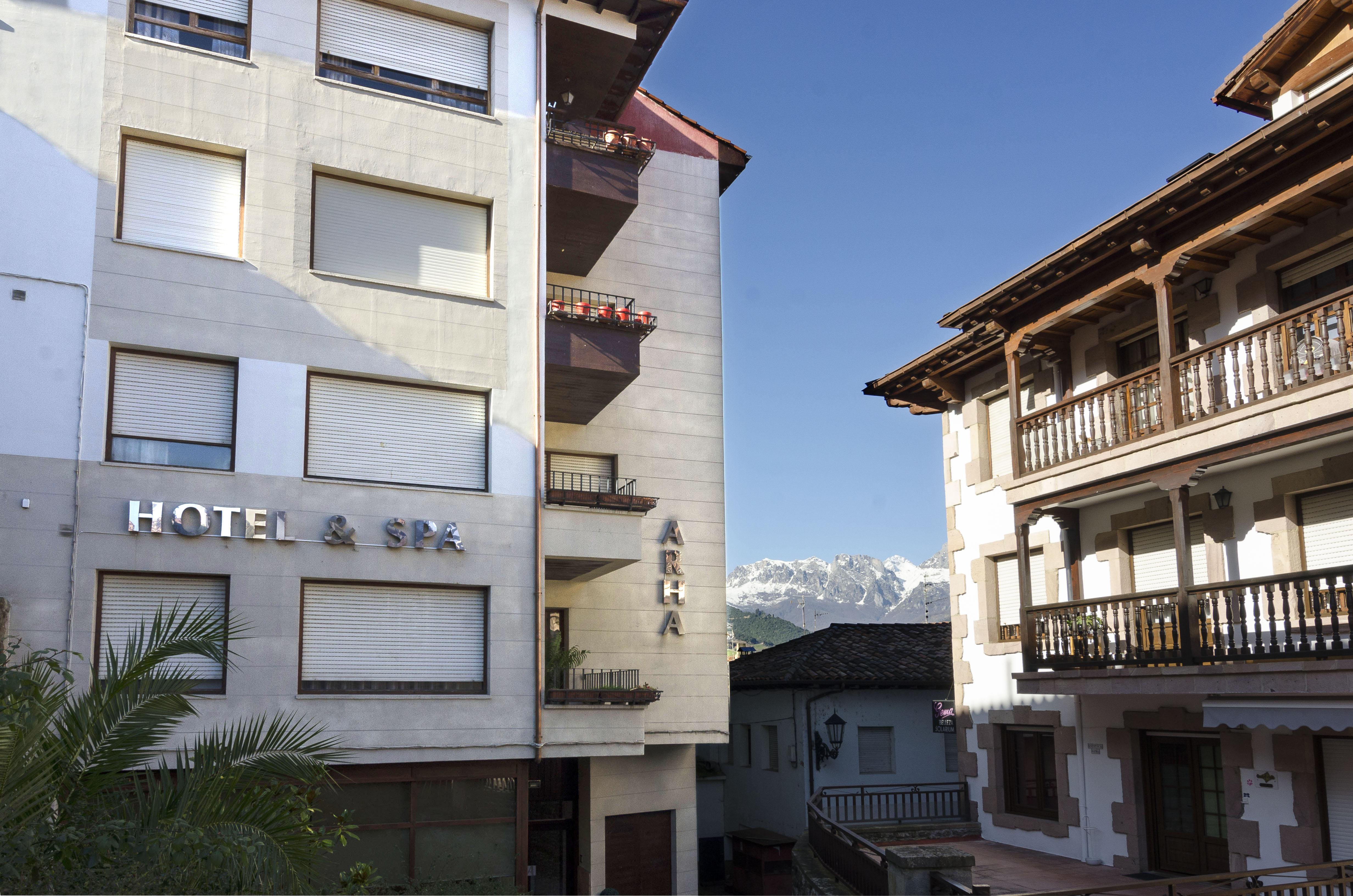 Hotel Arha Potes & Spa エクステリア 写真